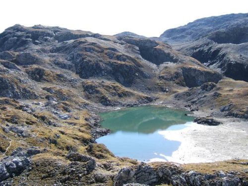 Danau Lais da Rims di Swiss merupakan contoh danau karst
